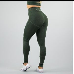 Alphalete Revival Leggings - NO cameltoe
